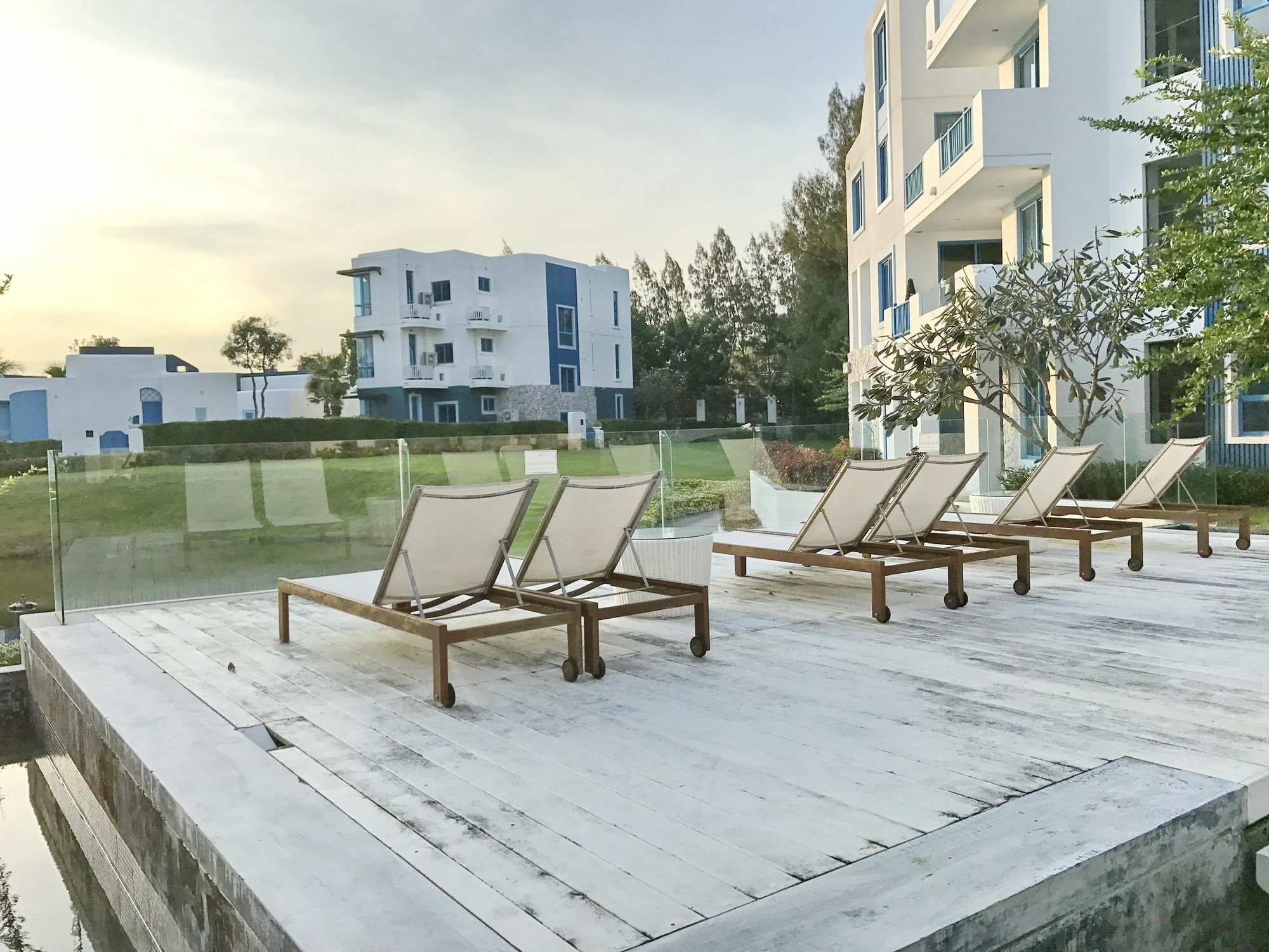 The Crest Santora Hua-Hin Appartement HHQ Buitenkant foto